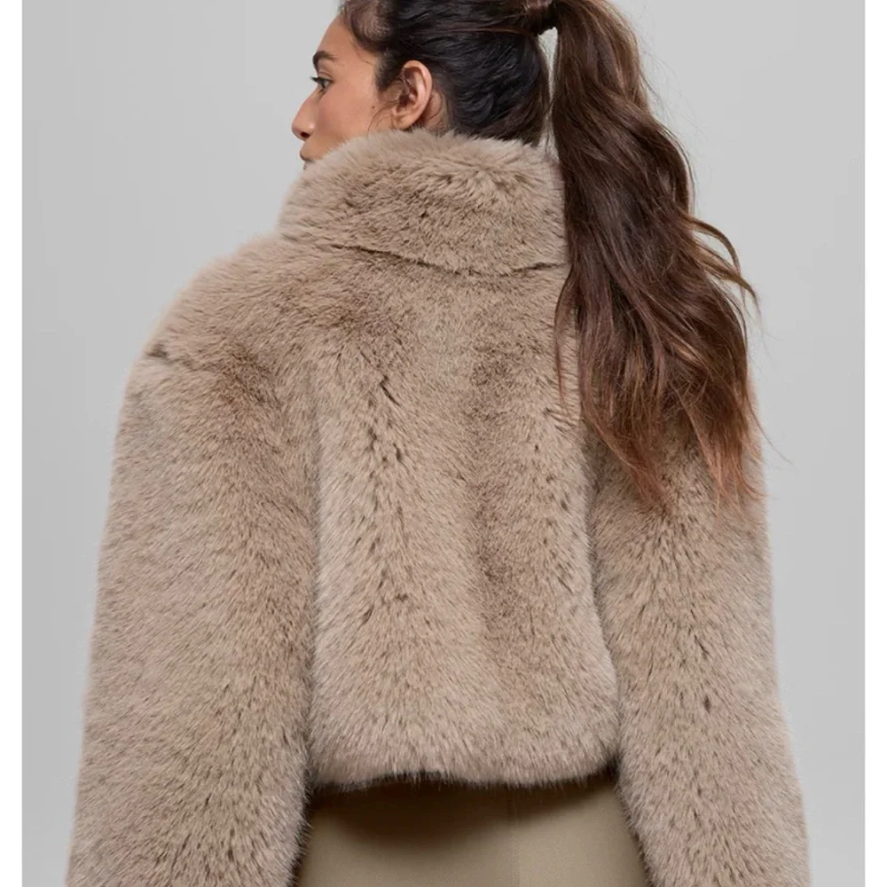 ALO Opulent Faux Fur Cropped Jacket - Picture 3 of 14